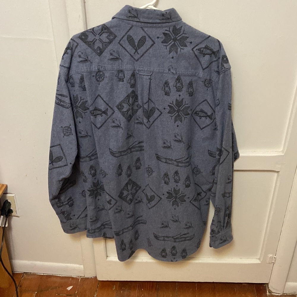 Woolrich heavy button down - Picture 2 of 4